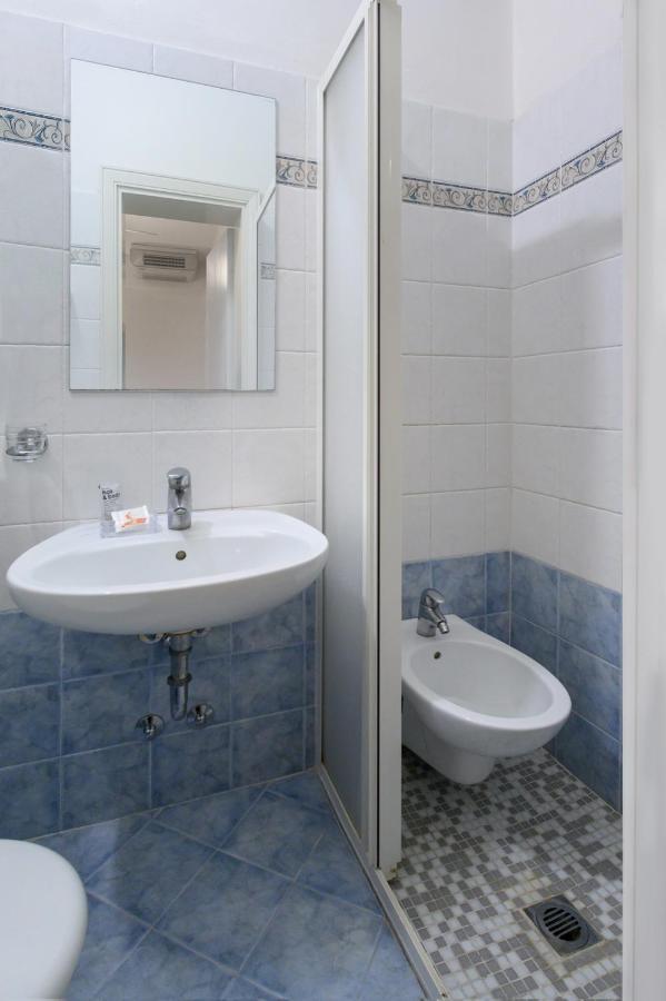 Atlas Hotel Riccione Kültér fotó