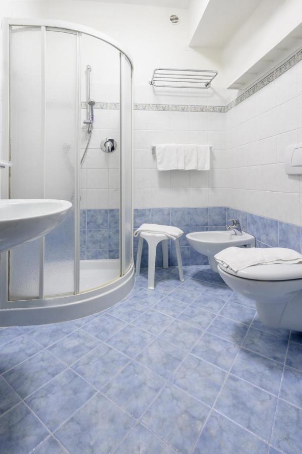 Atlas Hotel Riccione Kültér fotó